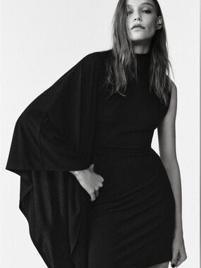 ZARA STUDIO LIMITED EDITION
BLACK ASYMMETRIC CAPE SLEEVE
DRESS